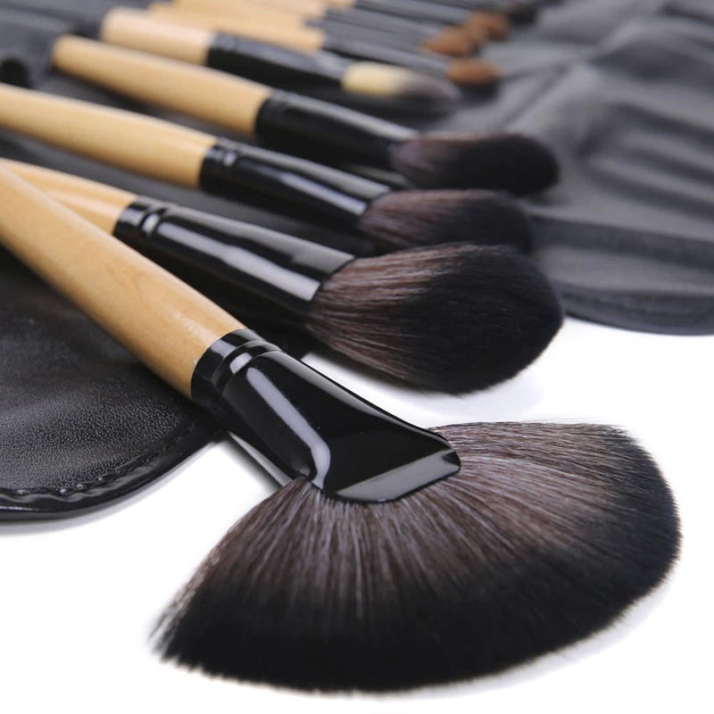 Gift Bag of 24 Pcs Makeup Brush Sets Professional Cosmetics Brushes Eyebrow Powder Foundation Shadows Pinceaux Make up Tools