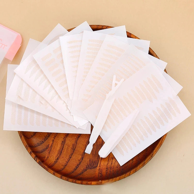 240Pcs Eyelid Tape Sticker Invisible Double Fold Eyelid Lace Paste Clear Beige Stripe Self-Adhesive Natural Eye Tape Makeup Tool